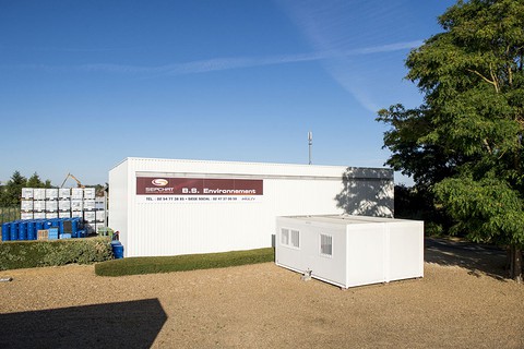 Centre de transit / regroupement des déchets dangereux